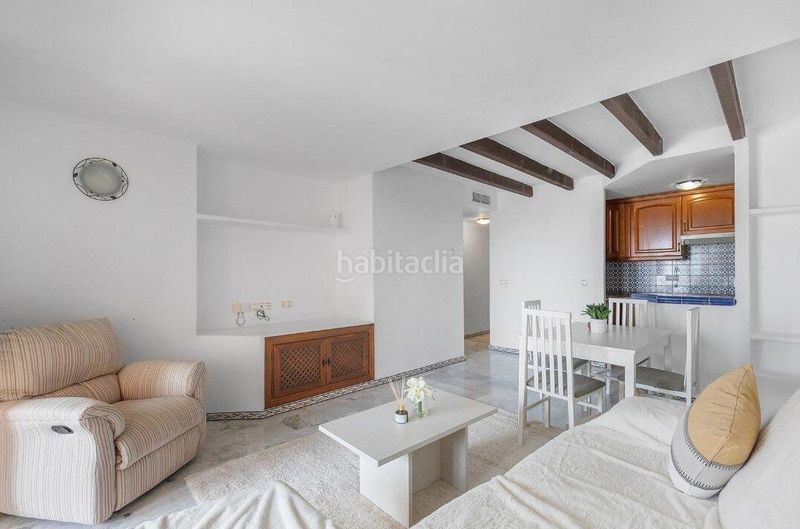 Foto c2898daa-e594-4b34-8a2b-f1a4f7420888. Apartament amb piscina a Zona los Frutales Torrevieja