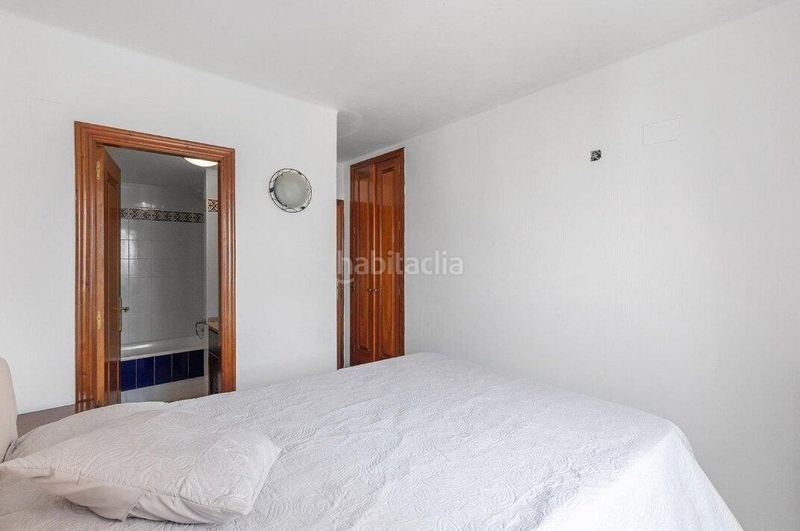 Foto eaed2027-4f90-468f-9583-89da01aba31c. Apartament amb piscina a Zona los Frutales Torrevieja