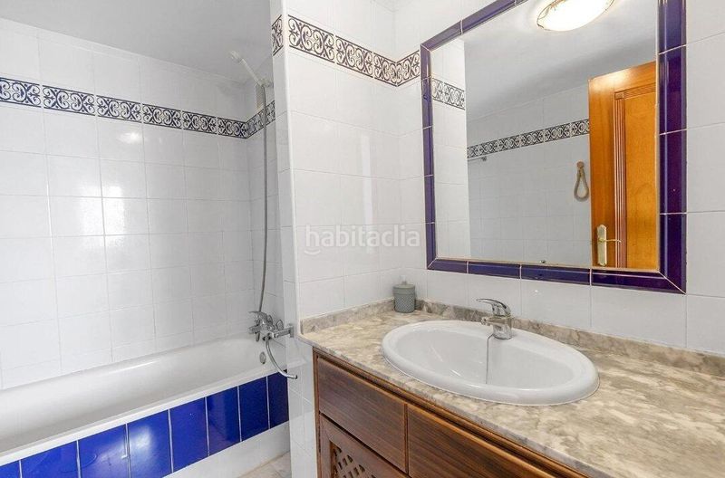 Foto f97f7ce7-37fb-48ea-a0fa-451c0a346242. Apartament amb piscina a Zona los Frutales Torrevieja