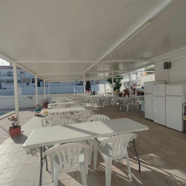 Foto 69cbe094-7e6a-4d69-8b3a-9861eb4dd554. Casa adossada amb piscina a Torreblanca Torrevieja