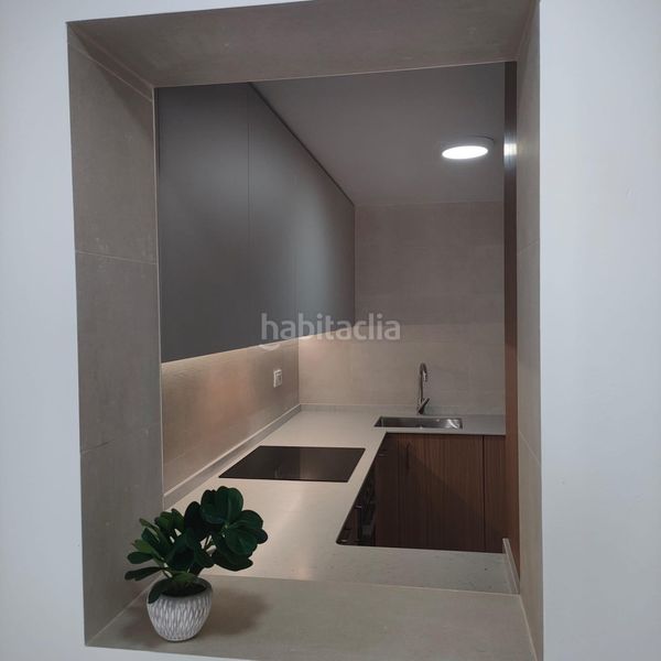Foto a4a8dffa-3b81-4899-a0be-ae3ec93156f1. Casa adossada amb piscina a Torreblanca Torrevieja