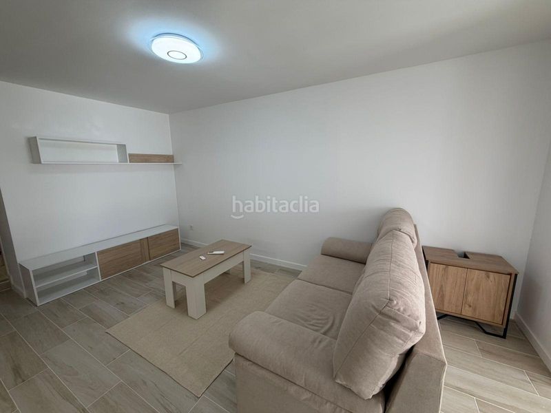 Foto eea380f3-819a-4148-9806-888412dd8200. Casa adossada amb piscina a Torreblanca Torrevieja