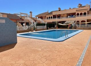 Semi detached house in Zona Carrefour - Urbanizaciones. Adosado de 2 dormitorios con terraza, solarium y piscina en el c