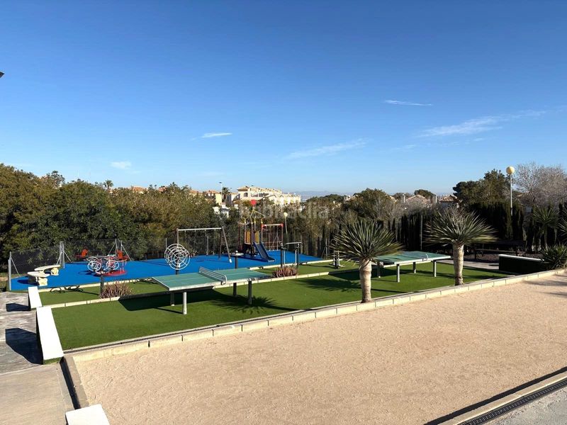 Foto 282a7876-786f-4719-896f-ef07d33fdd00. Casa amb aparcament piscina a La Florida Orihuela