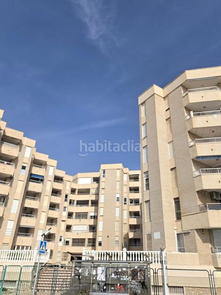 Foto d373bc32-64b2-44ff-ae7d-3c14bdedf867. Apartament a Zona Playa de los Locos Torrevieja