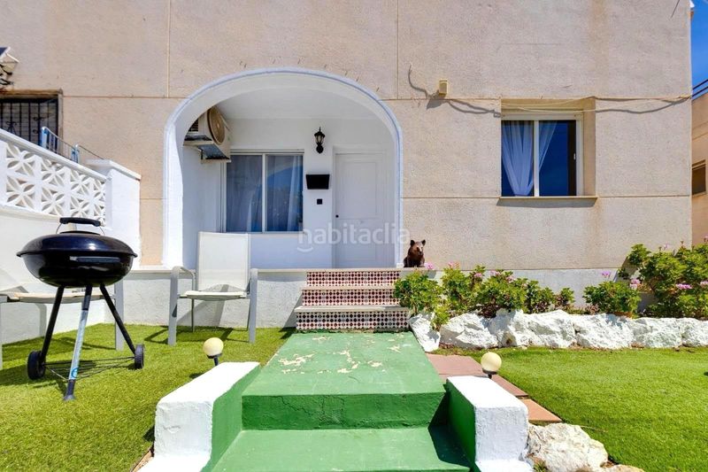 Foto 0ad43790-8643-413d-b9b8-0525ff5609f9. Casa amb piscina a Los Balcones-Los Altos Torrevieja