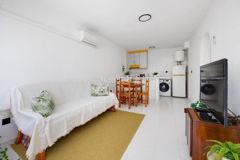 Foto cd9268e8-799a-4660-9034-bcfc4acd896b. Casa amb piscina a Los Balcones-Los Altos Torrevieja