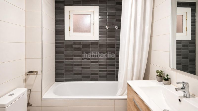 Foto 14b119c0-cbe0-4063-b4b7-4209eb71e380. Apartament amb aparcament a Avenida Habaneras - Curva de Palangre Torrevieja