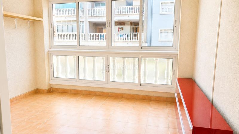 Foto f229524e-08f3-4ded-a2ec-4a67867383e5. Apartament amb aparcament a Avenida Habaneras - Curva de Palangre Torrevieja