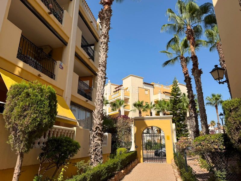 Foto 21ad2e81-0cec-427a-9763-0351024fc7d0. Apartment in Zona los Frutales Torrevieja