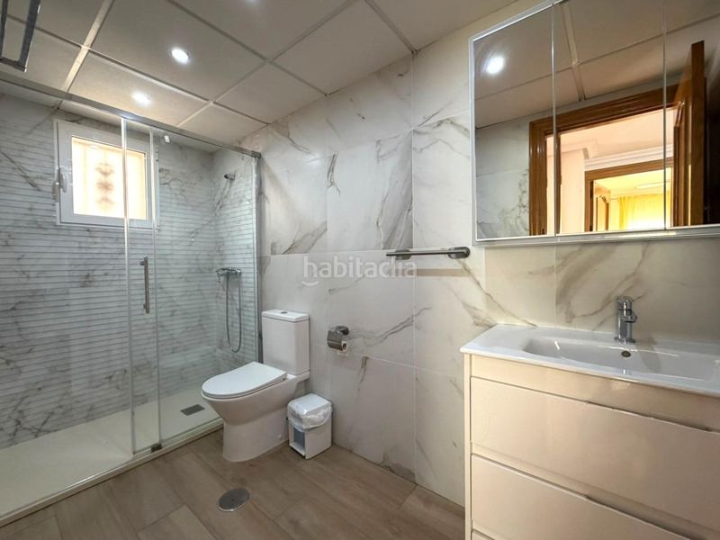 Foto b4213ee1-52f9-49b8-ad73-1603ff3c4412. Maison jumelée avec parking piscine dans Los Balcones-Los Altos Torrevieja