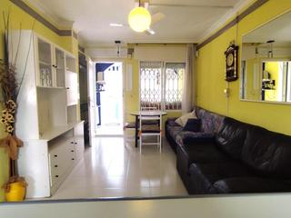 House en Los Balcones-Los Altos. Maravilloso bungalow de 1 dormitorio con solarium y piscina en l