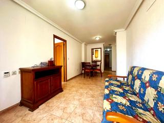 Piccolo appartamento in Centro - Muelle Pesquero. Encantador apartamento de 1 dormitorio con balcón en torrevieja