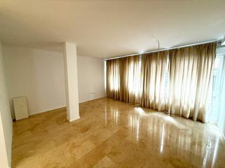 Appartement à Carolinas Altas. Moderno apartamento de 2 dormitorios con patio en alicante