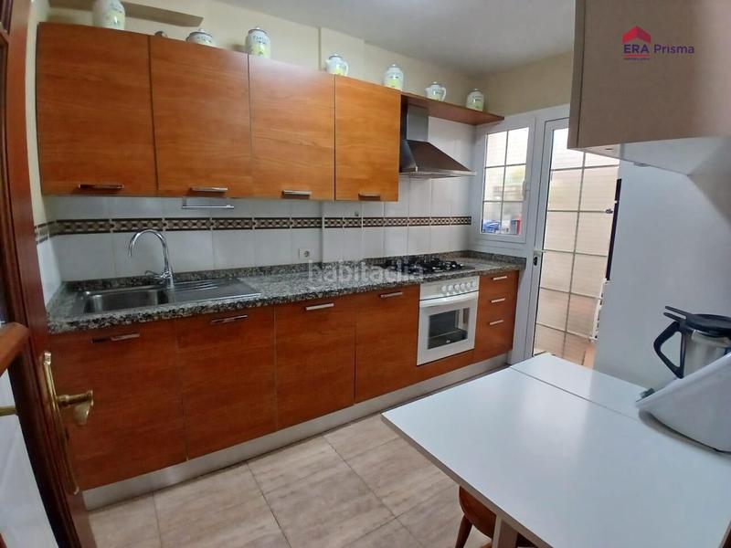 Foto 1ba8cfc3-d460-4a4e-a7d1-a69deebe4c13. Casa adossada amb aparcament a Llano del Camello San Miguel de Abona