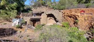 Rural plot  Carretera araya. Terreno con cuevas