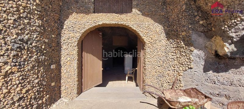 Foto f26a2817-9d48-441d-8bb9-ad00f3320d46. Finca rústica terreno con cuevas en Araya Candelaria