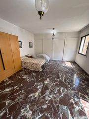 Flat in Calle Juan Nogales 27