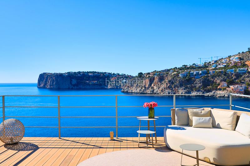 Foto 0ee023f6-8d44-4b2d-9446-80eb6e67a173. Casa sunset villa in first sea line in cala llamp - puerto en Andratx