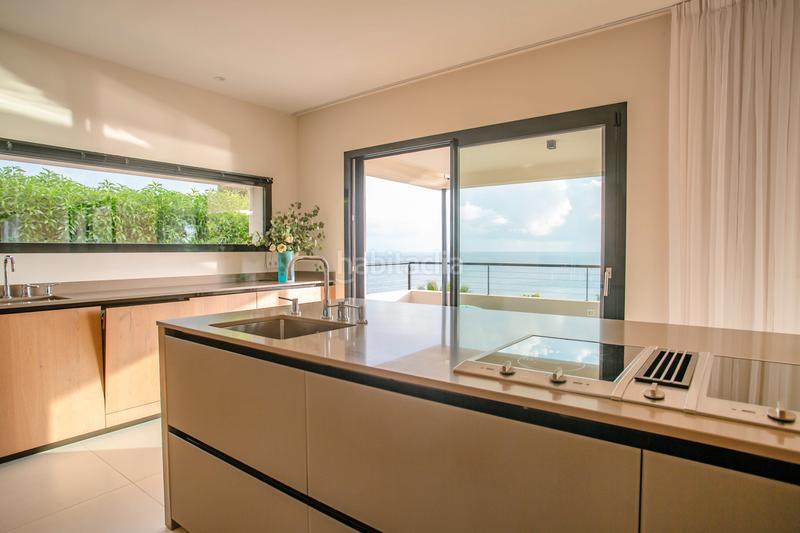 Foto ac1baecc-2d64-49b0-85da-86335d84cc74. Chalet avec cheminée chauffage parking piscine dans Son Servera