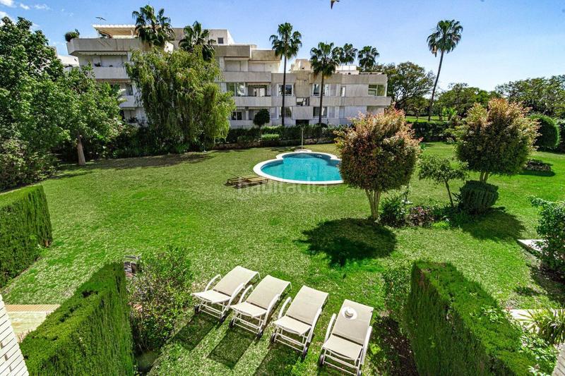 Foto 48ce7346-f7f2-4bfc-8428-2c96fdd87b3f. Lloguer casa adossada amb calefacció piscina a Las Brisas Marbella