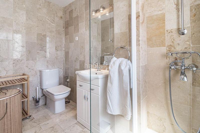 Foto 7e71d0ef-fbdd-4b04-ba0e-7a9c4e4722f5. Rent semi detached house with heating pool in Las Brisas Marbella