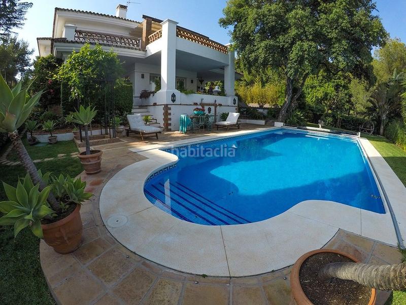 Foto 6892941a-158e-49f4-919e-f01cc9123bf7. Chalet mit heizung pool in Sierra Blanca Marbella