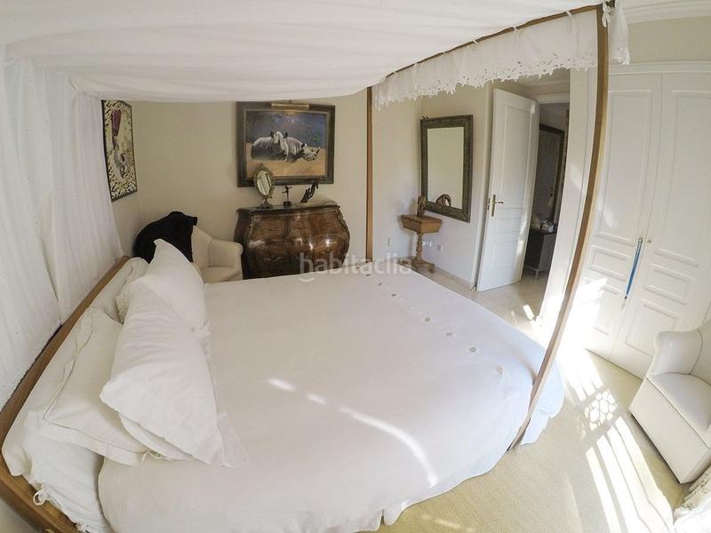 Foto 999d40de-0ae5-4f29-b750-0f45185616c6. Chalet mit heizung pool in Sierra Blanca Marbella