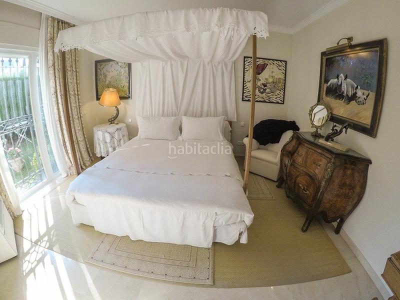 Foto f7c9ba65-cf94-42a9-a50d-2d9c7c8fc793. Chalet mit heizung pool in Sierra Blanca Marbella