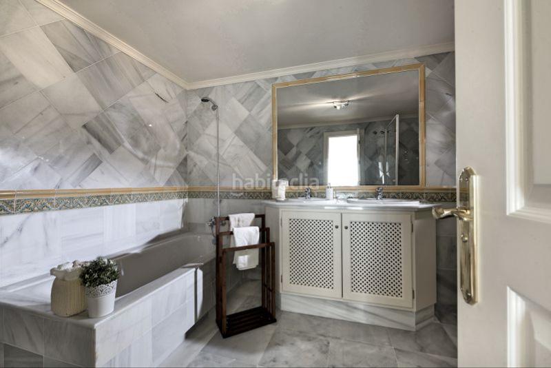 Foto c246645b-8035-4609-94c9-6e0372387fc1. Piso selectas viviendas en un entorno exclusivo en Benahavís