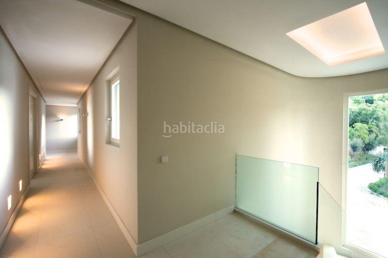 Foto b8be77ae-020d-41f1-b7a9-e12c634d82ae. Chalet with heating pool in La Zagaleta Benahavís