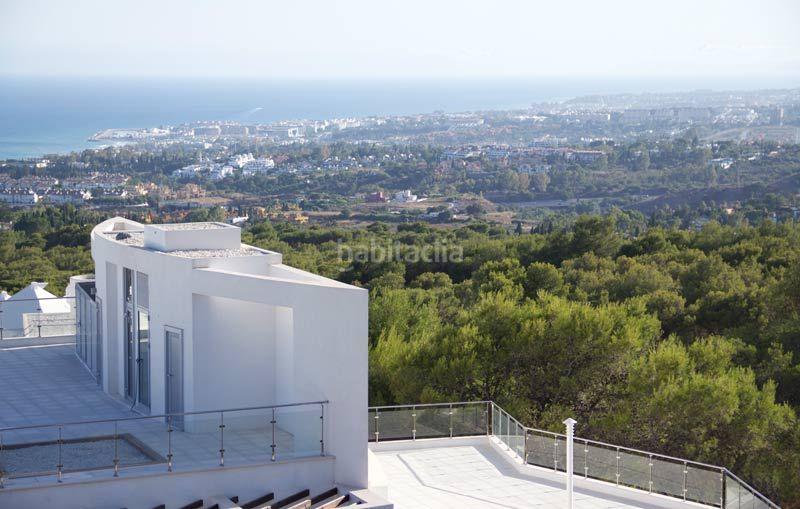 Foto 42a9519f-4232-43c9-b0c7-4e07a0176db6. Chalet espectaculares villas de lujo de obra nueva en Marbella