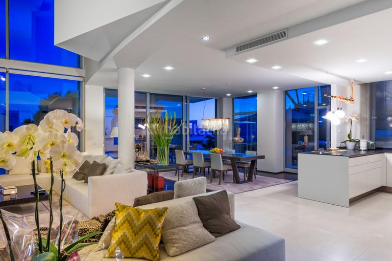 Foto 7f271ec5-02d3-4ab6-8a09-62e8ab547ba8. Chalet espectaculares villas de lujo de obra nueva en Marbella