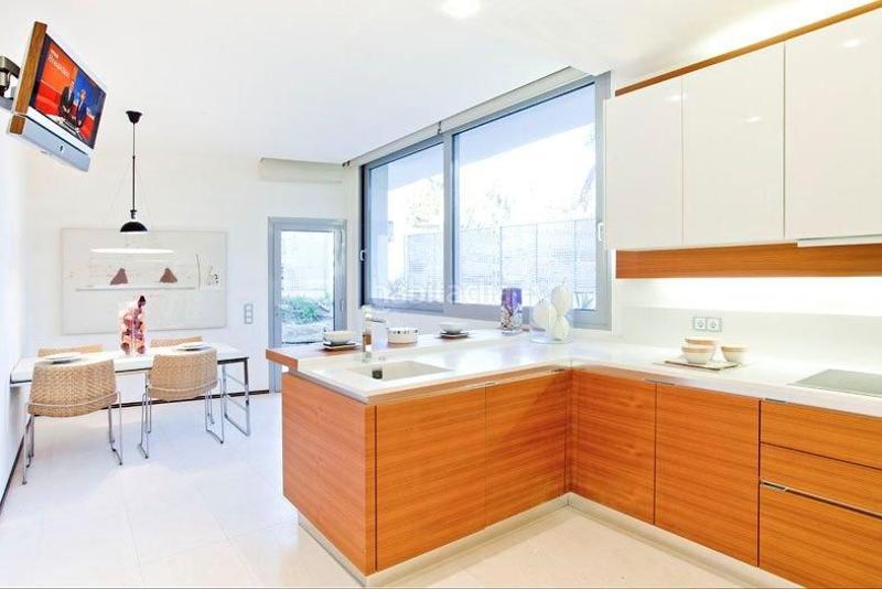 Foto f6239dbd-65a3-4084-8429-6dbc1e0dc5e0. Chalet espectaculares villas de lujo de obra nueva en Marbella