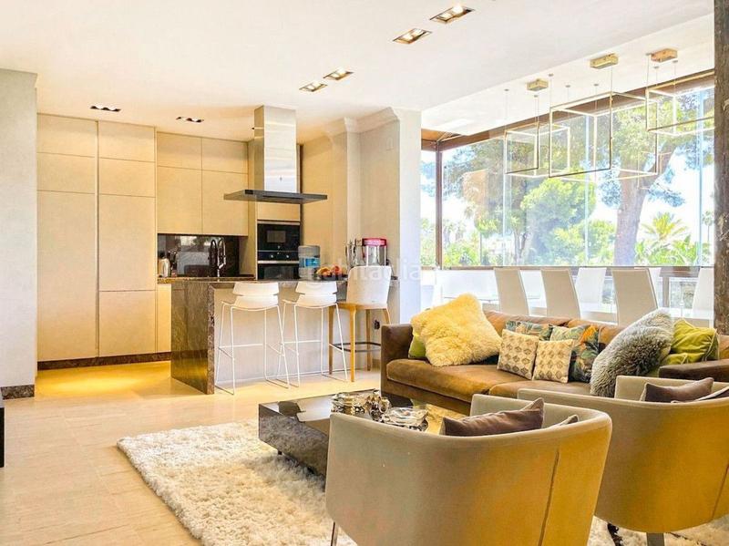 Foto 029483f4-5e9d-467d-9042-8d2538178594. Alquiler apartamento estupendo apartamento en cancelada, en Estepona