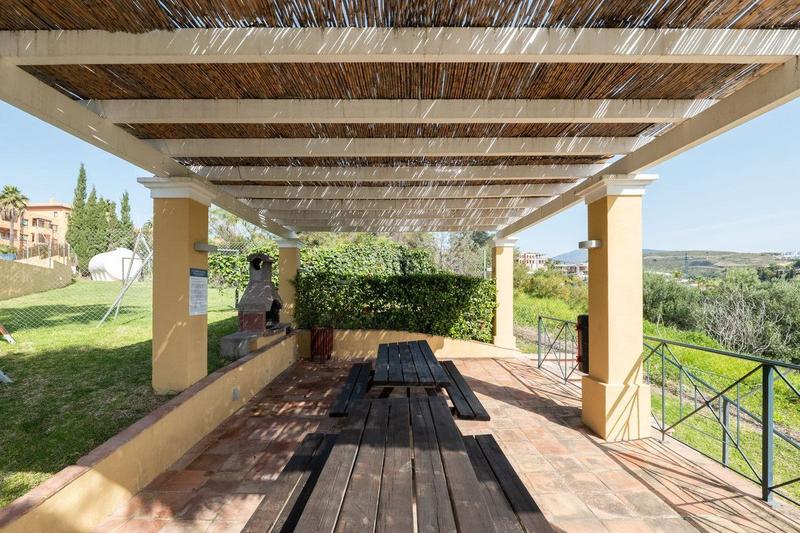 Foto 065970b4-7d6c-429f-b8e1-80a34cf6c8f3. Affitto piccolo appartamento con riscaldamento piscina in Estepona
