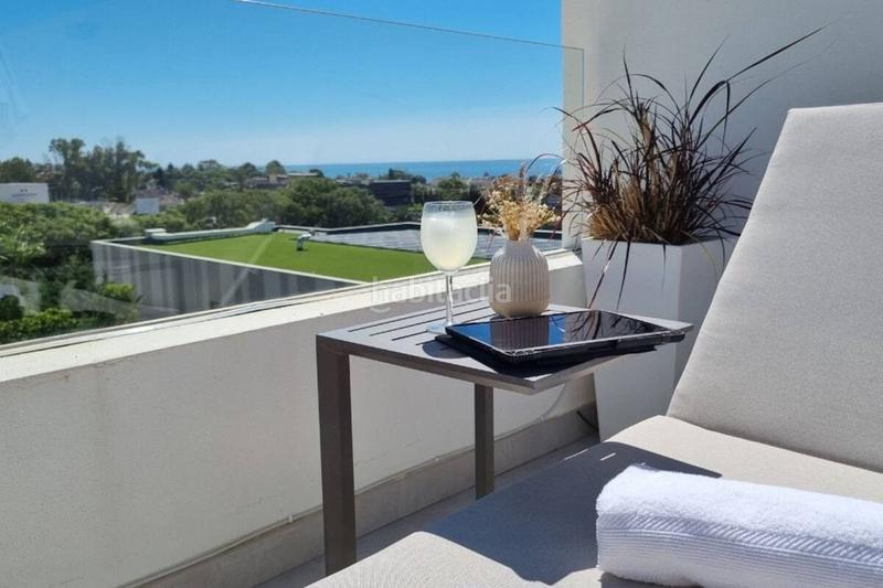 Foto cba8c3f0-b465-4dd6-bddd-90c8b4218dca. Affitto attico con riscaldamento piscina in Bel - Air Estepona