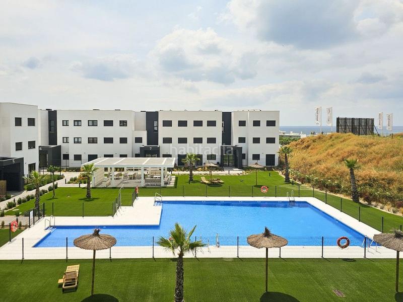 Foto 54f9cc35-fa45-419b-bc4e-d9fee7fb99e4. Miete appartement mit heizung pool in Bahía Dorada Estepona