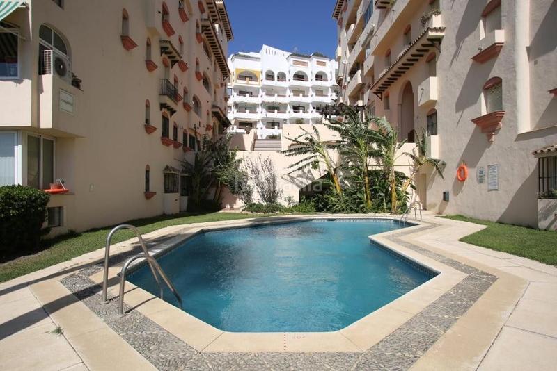 Foto 26bd4466-ed39-4cf9-8890-474b89e990ca. Alquiler ático estupendo ático en Seghers Estepona