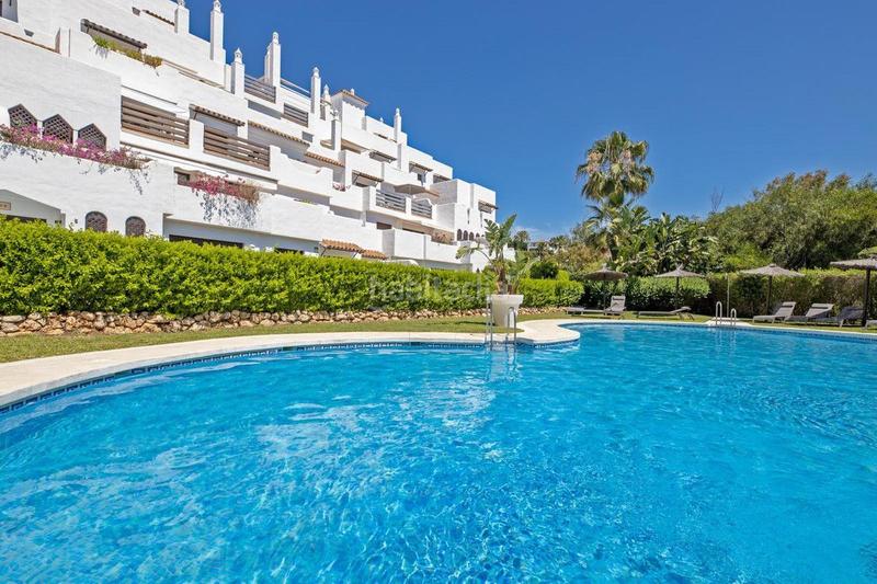 Foto 1676373d-6abd-4052-8c1a-37bec05b369f. Miete appartement mit heizung pool in La Concha - Resina Golf Estepona
