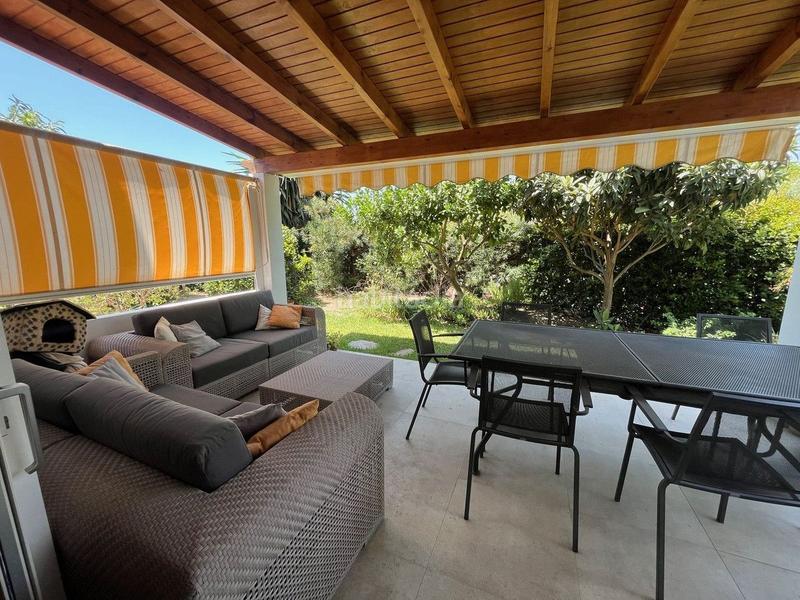 Foto fed740c4-0f15-4d66-8621-d17236acbd3c. Lloguer apartament amb calefacció piscina a Nueva Atalaya Estepona
