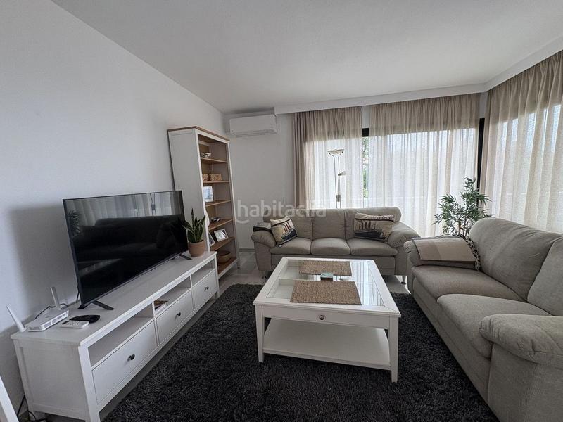 Foto ede5cad6-4cba-4f95-b693-407482af05c1. Rent apartment with heating pool in Calahonda Mijas