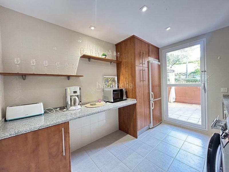 Foto 2f93352a-f322-460b-ad89-e0277fdc16c4. Alquiler apartamento estupendo apartamento en elviria, en Marbella