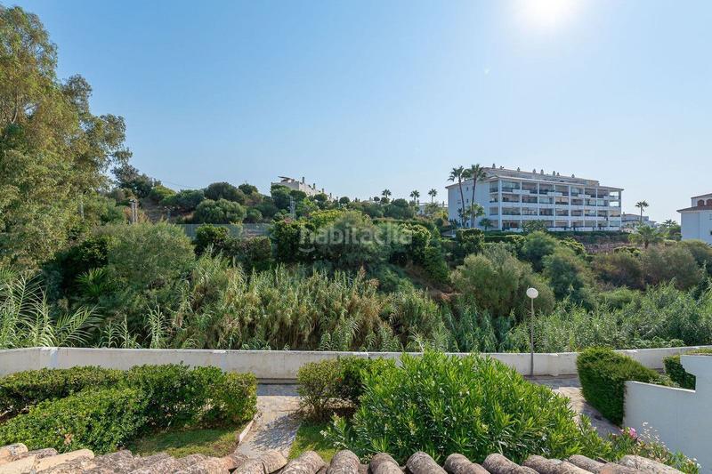 Foto 17248326-3042-4f35-996a-2bfd320ac176. Alquiler dúplex estupendo apartamento en Calahonda, costa en Mijas
