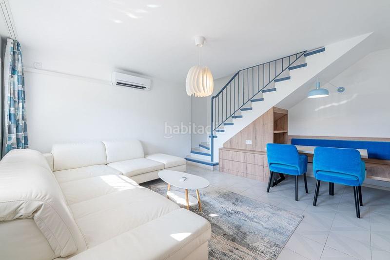 Foto 1d36e7f7-67ad-4fa5-9b2d-36796337075a. Alquiler dúplex estupendo apartamento en Calahonda, costa en Mijas