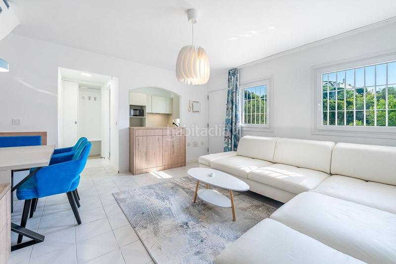 Foto 96ce4fae-4e61-4245-ba1f-1f7a05036dbd. Alquiler dúplex estupendo apartamento en Calahonda, costa en Mijas