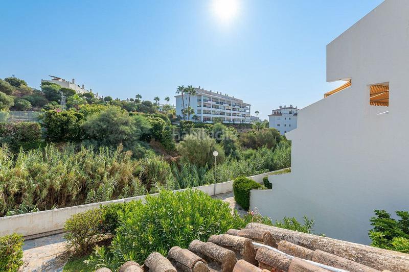 Foto e1537df6-3c22-4711-aa22-43e28b33f0e2. Alquiler dúplex estupendo apartamento en Calahonda, costa en Mijas