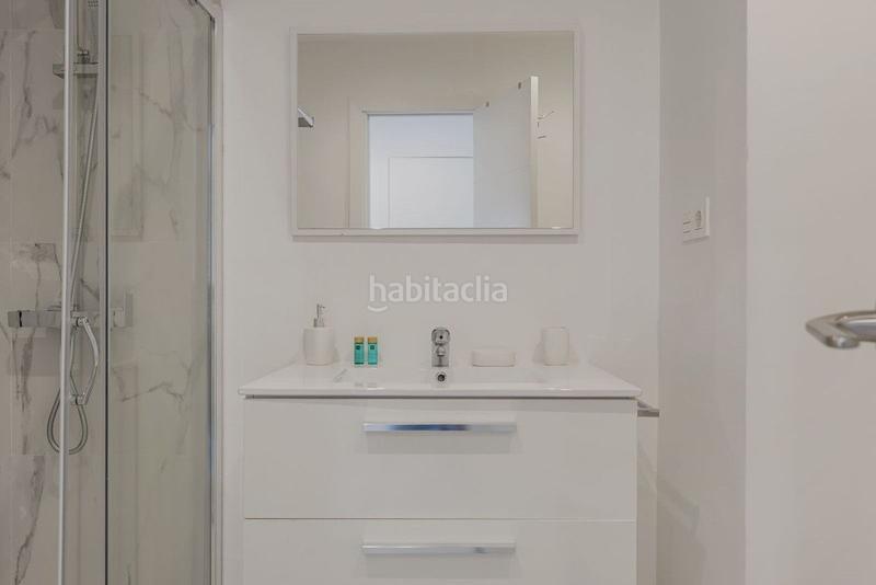 Foto afd2f9c1-48b1-40de-8700-97d3489f1e39. Alquiler apartamento estupendo apartamento en nueva andalucía, en Marbella