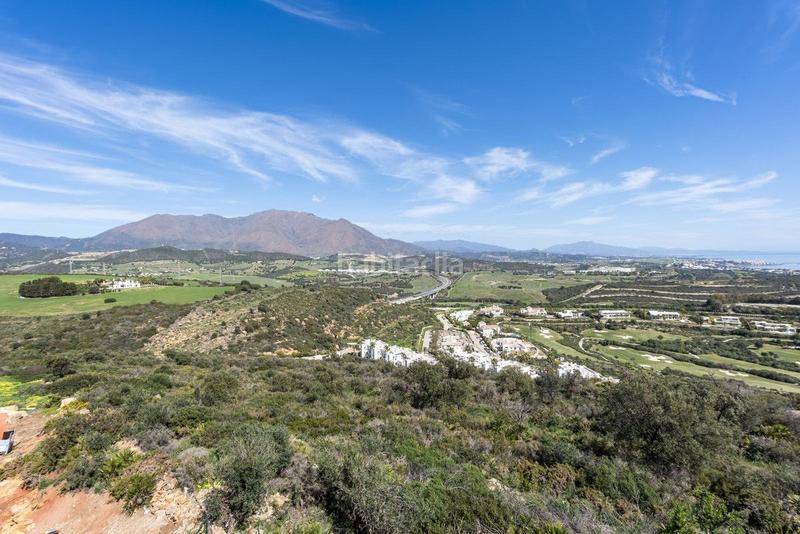 Foto ee0b2f41-3d0a-49e8-98bb-46814d0e4230. Lloguer àtic amb calefacció piscina a Doña Julia Golf Casares