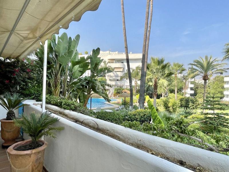 Foto e994b36f-8a57-4e7a-8dfb-4bf639e9ea9f. Miete appartement mit heizung pool in La Carolina - Guadalpín Marbella